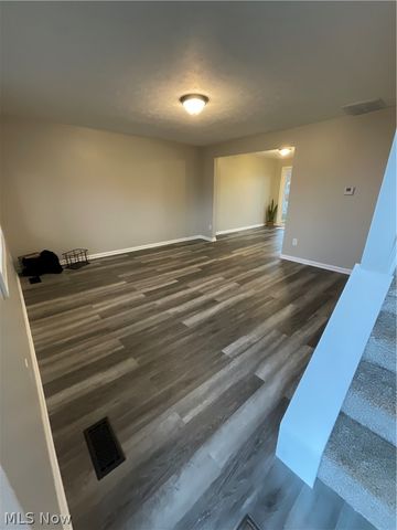 3960 W Erie Avenue 9, Lorain, OH 44053