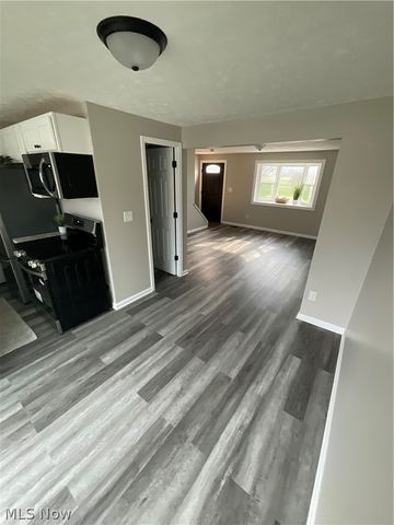 3960 W Erie Avenue 9, Lorain, OH 44053