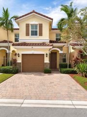 165 Emerald Creek Ter 165, Plantation, FL 33325