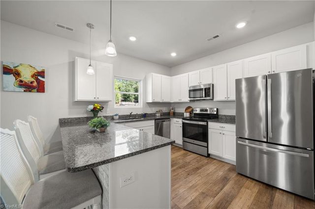 4219 Honeysuckle Vine Drive, Winston-salem, NC 27106