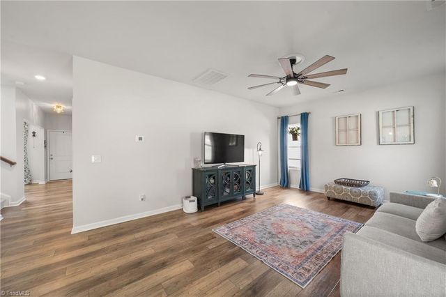 4219 Honeysuckle Vine Drive, Winston-salem, NC 27106