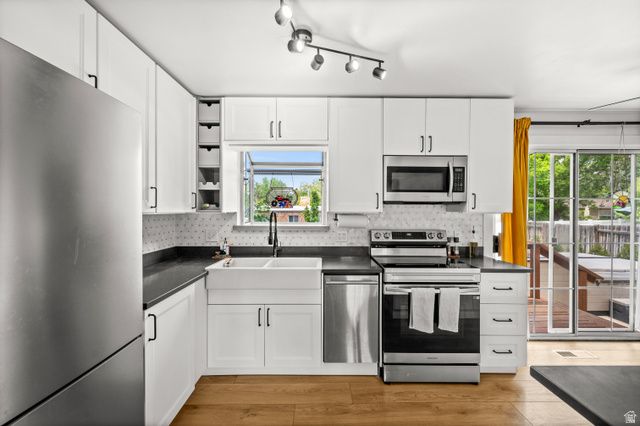 1575 E 8600 S, Sandy, UT 84093