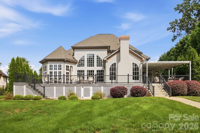 3210 Lake Shore Road S, Denver, NC 28037