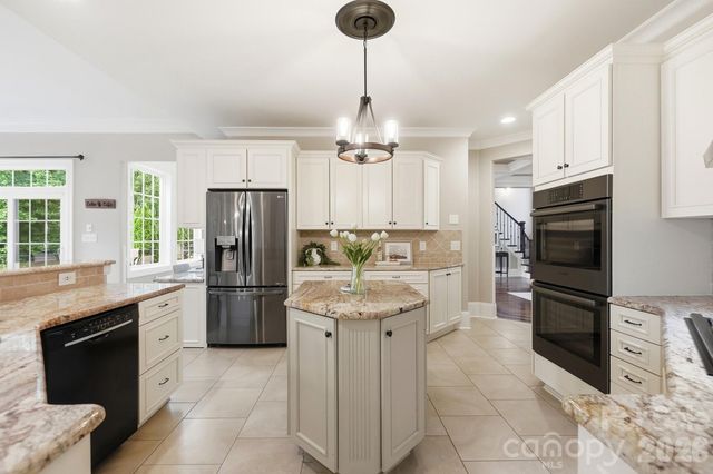 3210 Lake Shore Road S, Denver, NC 28037