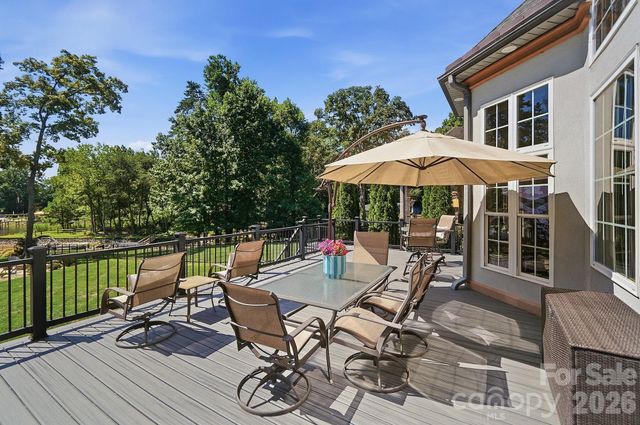3210 Lake Shore Road S, Denver, NC 28037