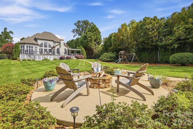 3210 Lake Shore Road S, Denver, NC 28037