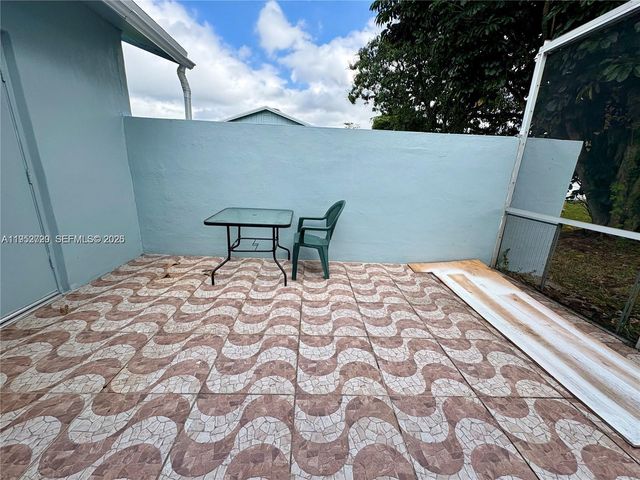 5534 S Lakewood Cir S H, Margate, FL 33063