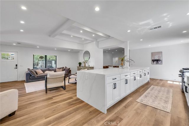 2170 N Via Monte, Palm Springs, CA 92262