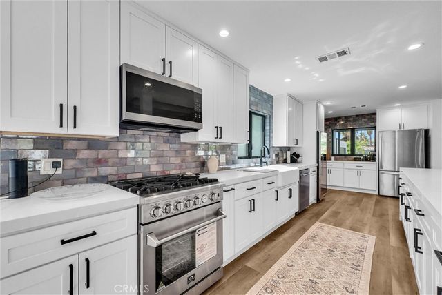 2170 N Via Monte, Palm Springs, CA 92262