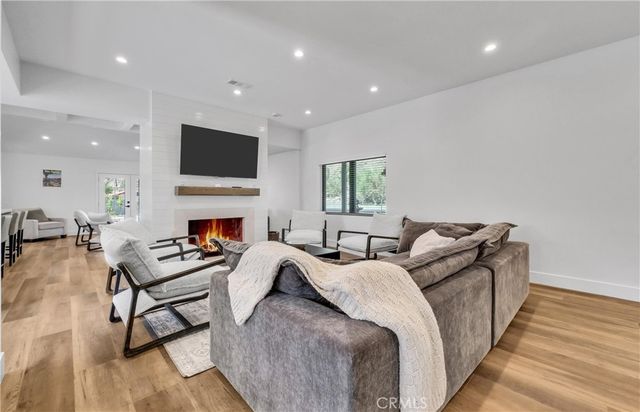 2170 N Via Monte, Palm Springs, CA 92262