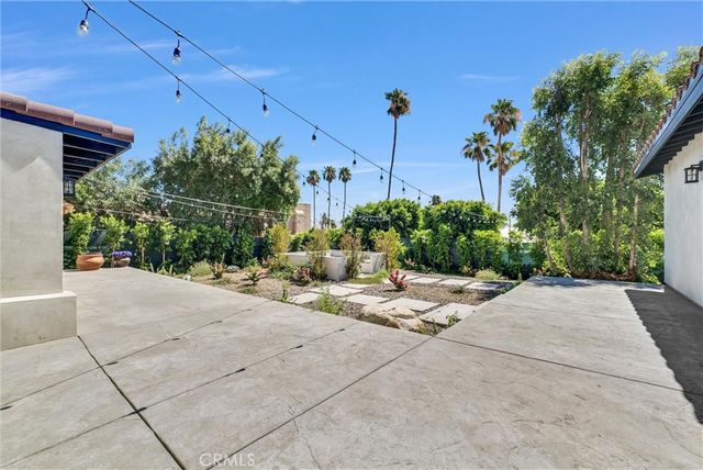 2170 N Via Monte, Palm Springs, CA 92262