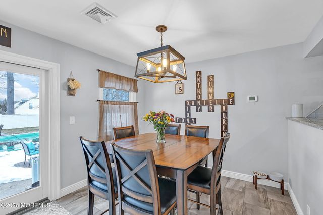 7 Pennsylvania Avenue, Jackson, NJ 08527