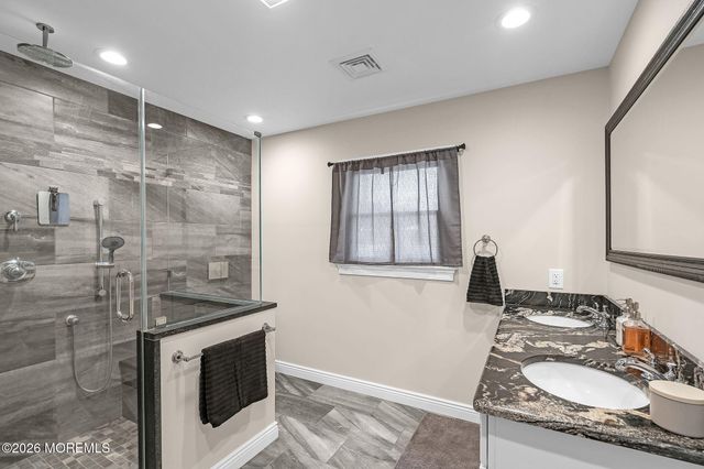 7 Pennsylvania Avenue, Jackson, NJ 08527