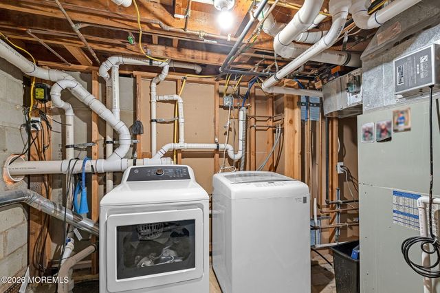 7 Pennsylvania Avenue, Jackson, NJ 08527