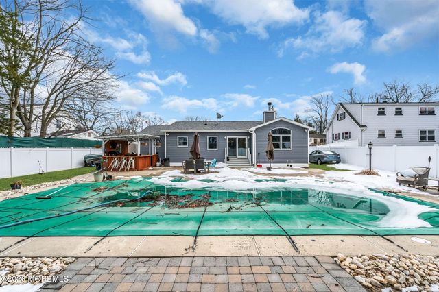 7 Pennsylvania Avenue, Jackson, NJ 08527