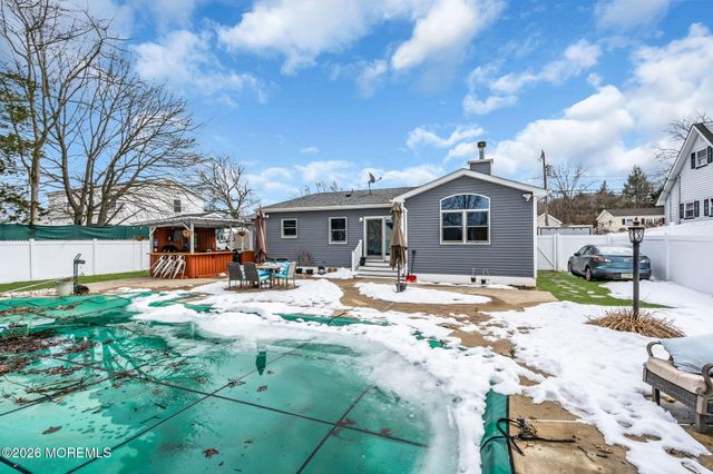 7 Pennsylvania Avenue, Jackson, NJ 08527