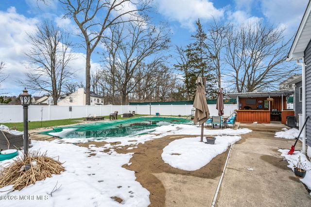 7 Pennsylvania Avenue, Jackson, NJ 08527