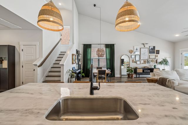 237 Griffin Ln, Gallatin, TN 37066