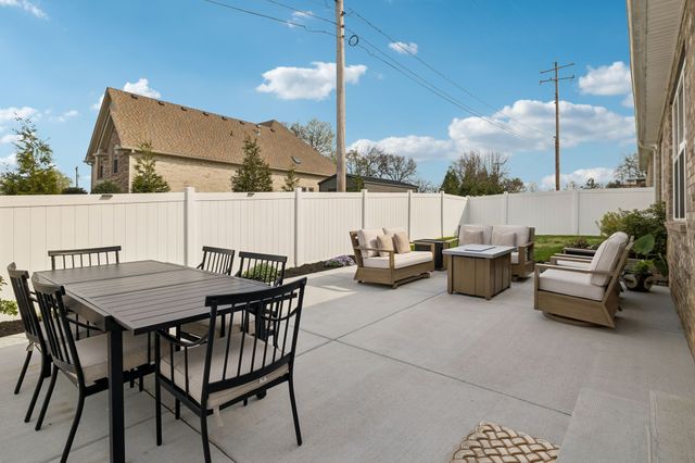 237 Griffin Ln, Gallatin, TN 37066