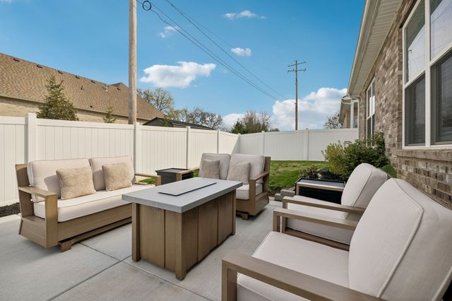 237 Griffin Ln, Gallatin, TN 37066