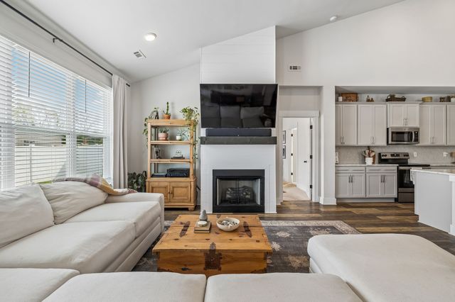 237 Griffin Ln, Gallatin, TN 37066