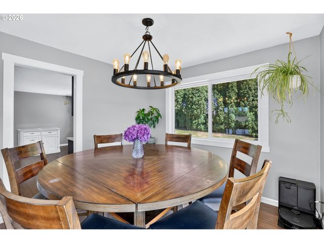 985 Nw 3RD St, Gresham, OR 97030