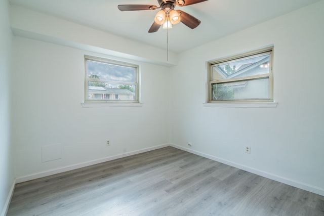 1105 Belle Street, Bedford, TX 76022