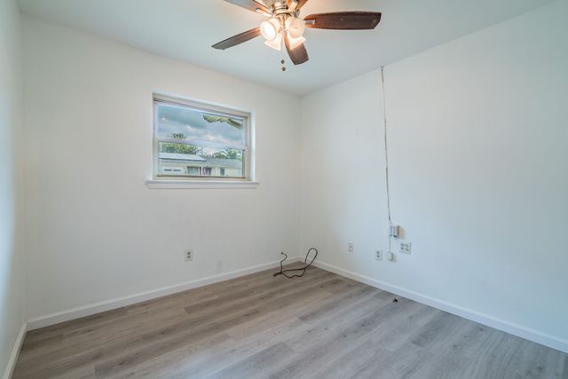 1105 Belle Street, Bedford, TX 76022