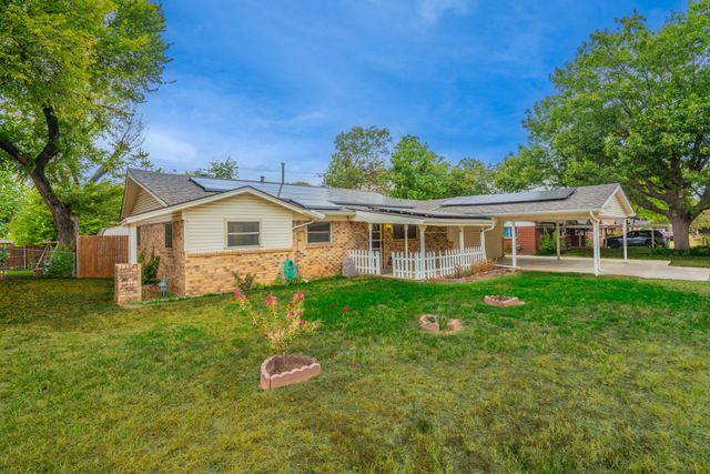 1105 Belle Street, Bedford, TX 76022
