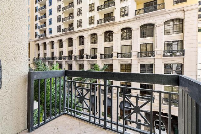 701 S Olive Avenue 305, West Palm Beach, FL 33401