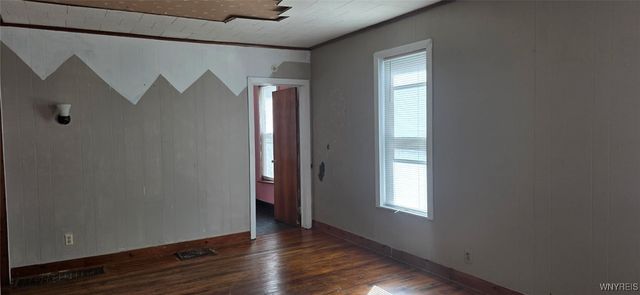 25 Empire Street, Franklinville, NY 14737