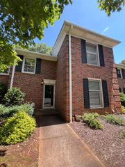 165 Buckstone Ln, Spartanburg, SC 29307
