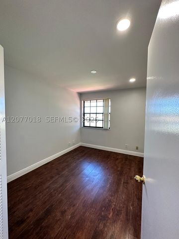 9177 W Sunrise Blvd, Plantation, FL 33322
