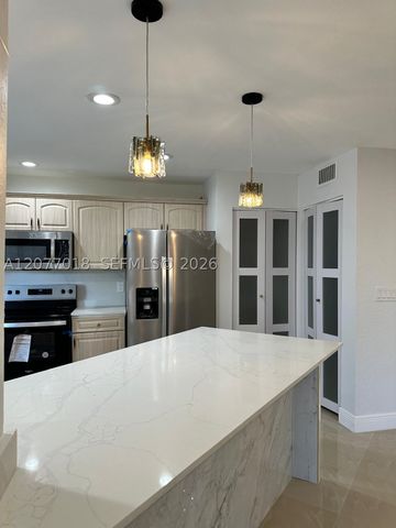 9177 W Sunrise Blvd, Plantation, FL 33322
