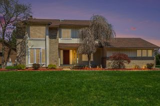 5116 Cardinal Drive, City Of Troy, MI 48098