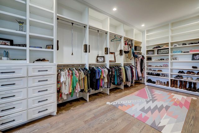 1322 Caywood Lane, Houston, TX 77055
