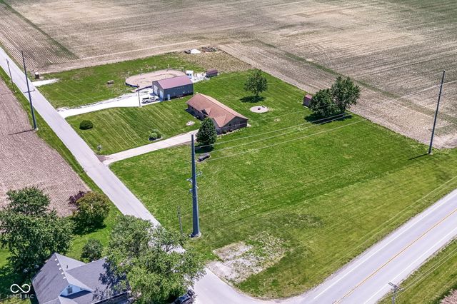 8989 W 1400 N, Elwood, IN 46036