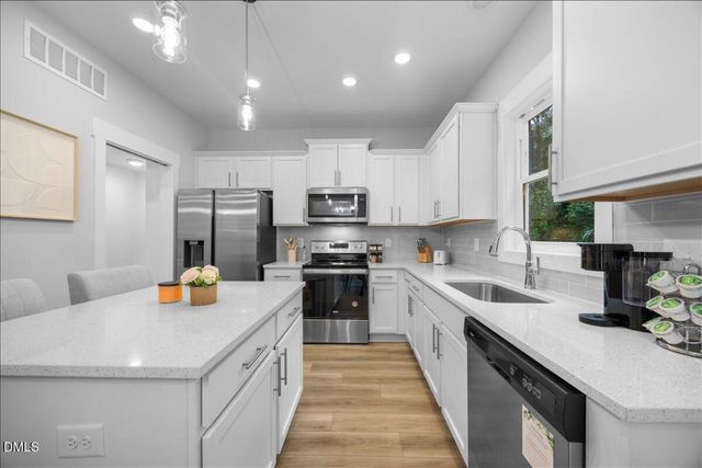 1917 Essex Road B, Durham, NC 27704