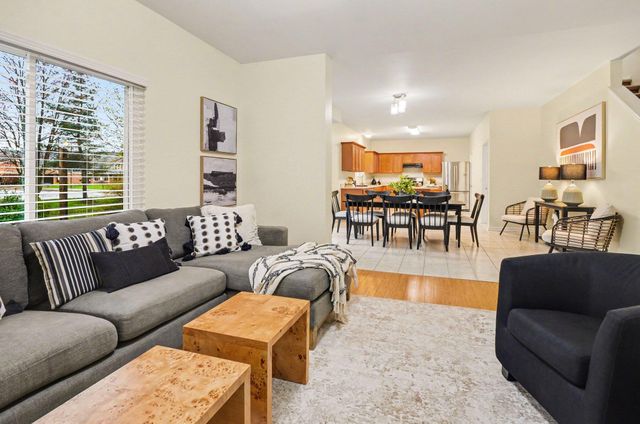 2119 Cattail Circle, Rochester Hills, MI 48309