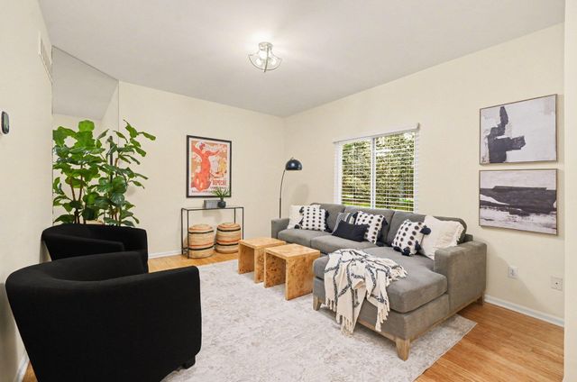 2119 Cattail Circle, Rochester Hills, MI 48309