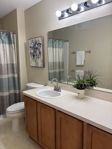 2119 Cattail Circle, Rochester Hills, MI 48309
