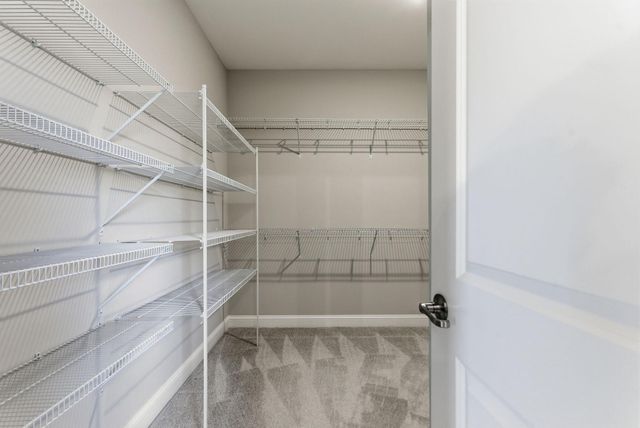 257 Ikebana Drive, Georgetown, KY 40324