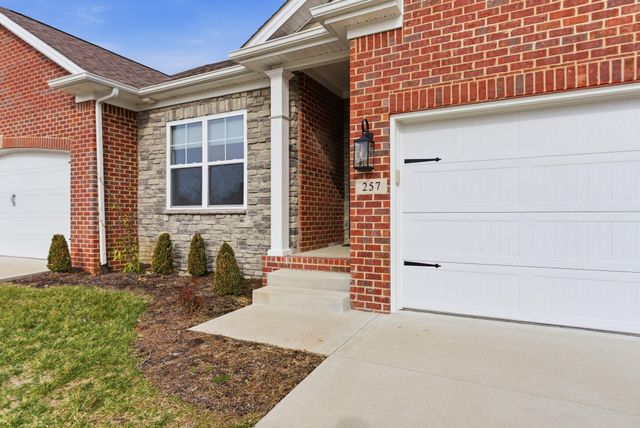 257 Ikebana Drive, Georgetown, KY 40324