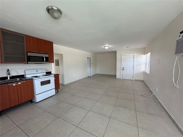 1711 Fillmore St 506, Hollywood, FL 33020