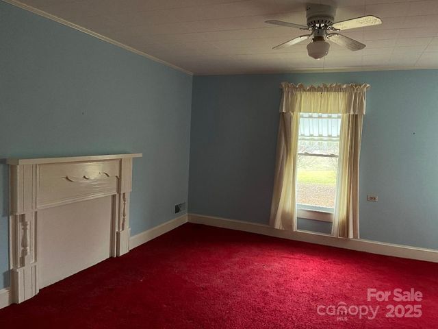 526 W Houstonville Road W 2, Hamptonville, NC 27020