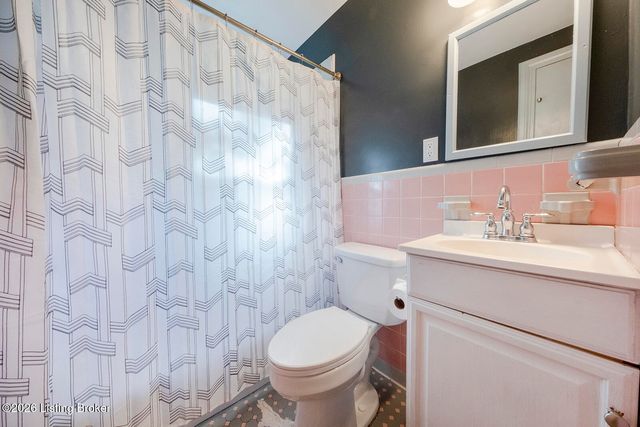 4819 Cliff Ave, Louisville, KY 40215
