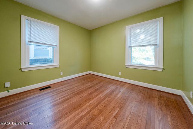 4819 Cliff Ave, Louisville, KY 40215