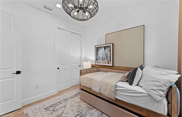 10137 Seaside WAY, Bonita Springs, FL 34135