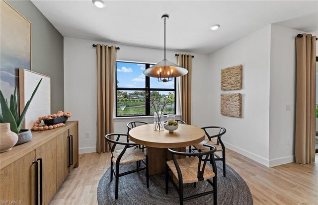 10137 Seaside WAY, Bonita Springs, FL 34135