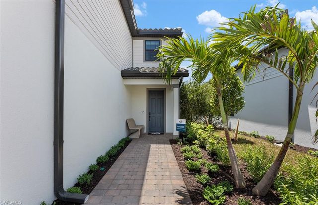 10137 Seaside WAY, Bonita Springs, FL 34135